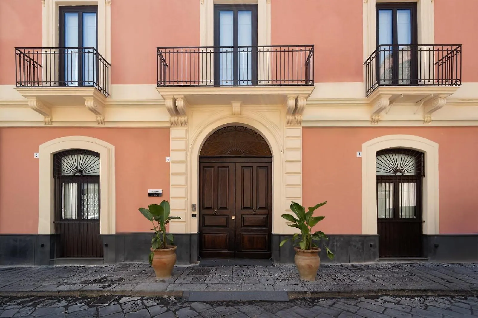 Archimedes Suites Catania 0*,  Italy